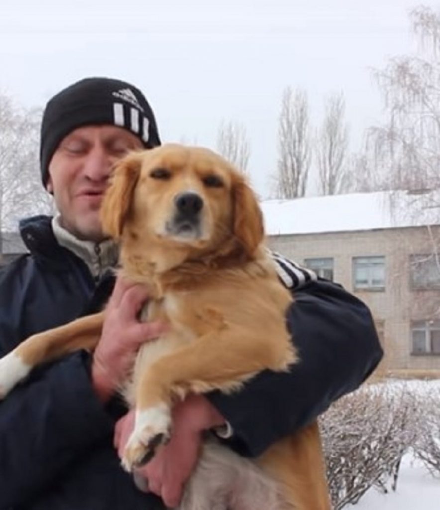 OVO JE LJUBAV Dimitrije je otišao u bolnicu, a njegov pas Šeri ga je danima čekao ispred!